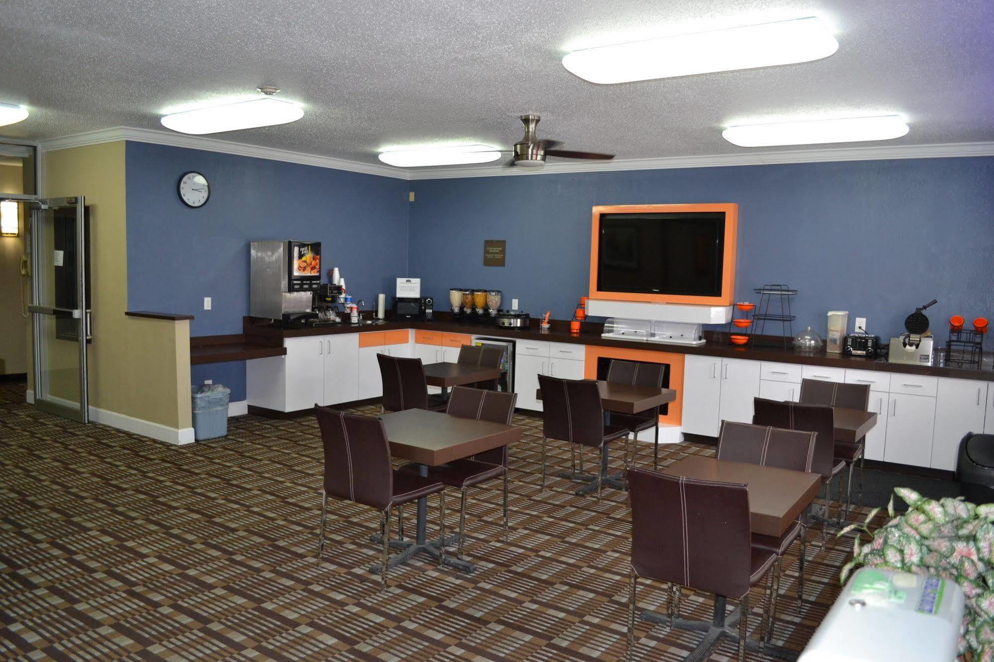 Bridgepointe Advantage By Bphotels Fremont Екстериор снимка